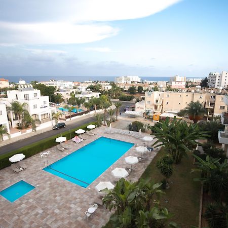 Debbiexenia Hotel Apartments Paralimni Exterior photo