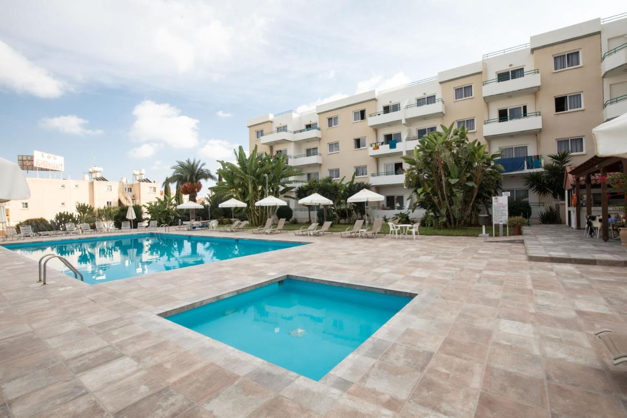 Debbiexenia Hotel Apartments Paralimni Exterior photo