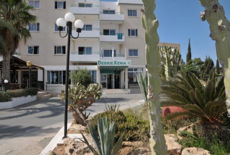 Debbiexenia Hotel Apartments Paralimni Exterior photo