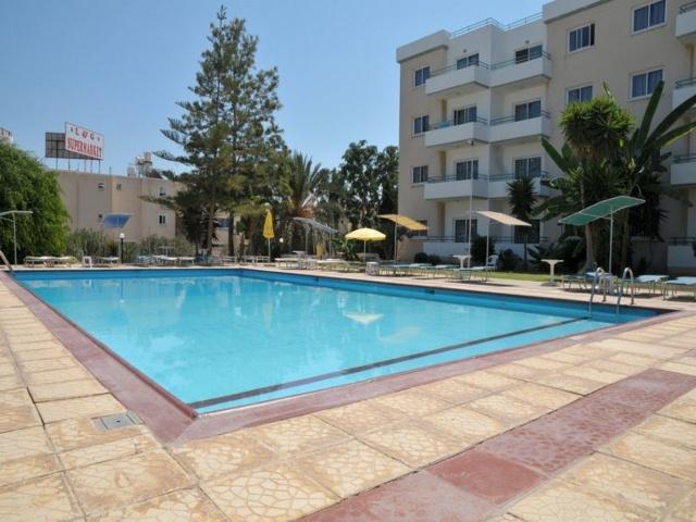 Debbiexenia Hotel Apartments Paralimni Exterior photo